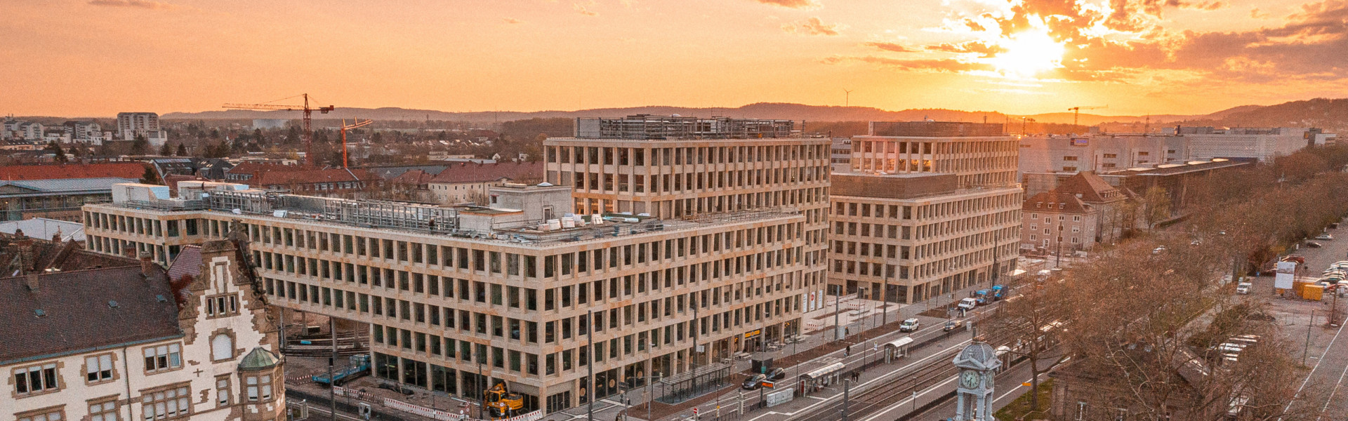 Das Hauptgebäude TuDu in der Durlacher Allee von oben.